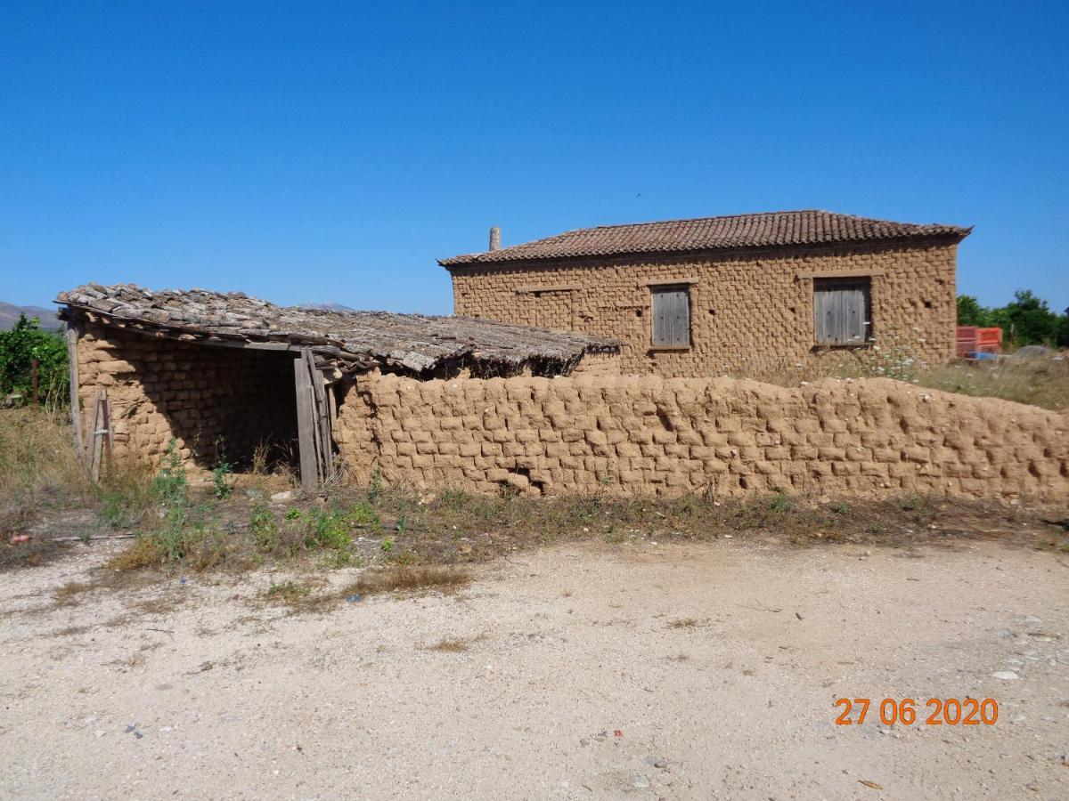 Ferienhaus Traditional Asimakis Anifion